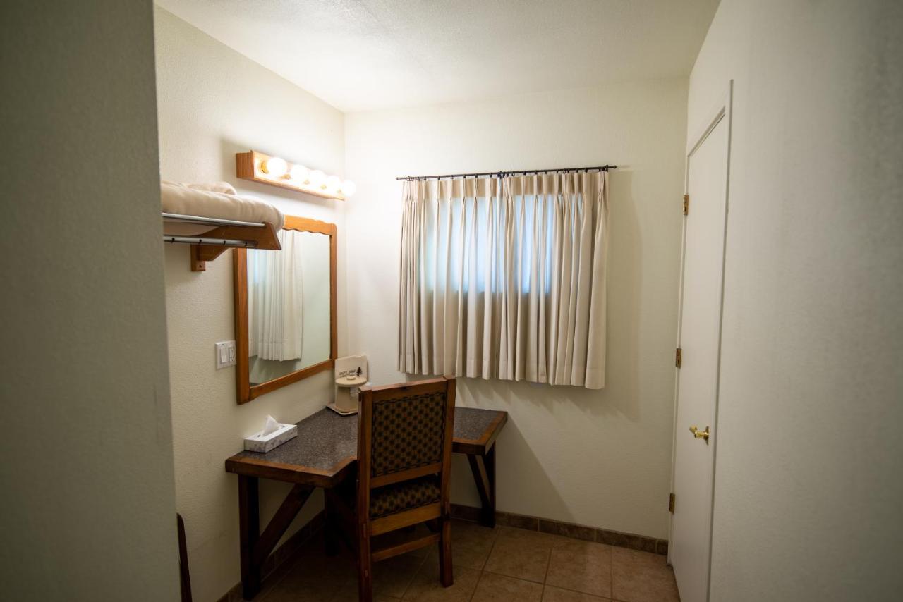 Reeds Lodge Springerville Екстериор снимка